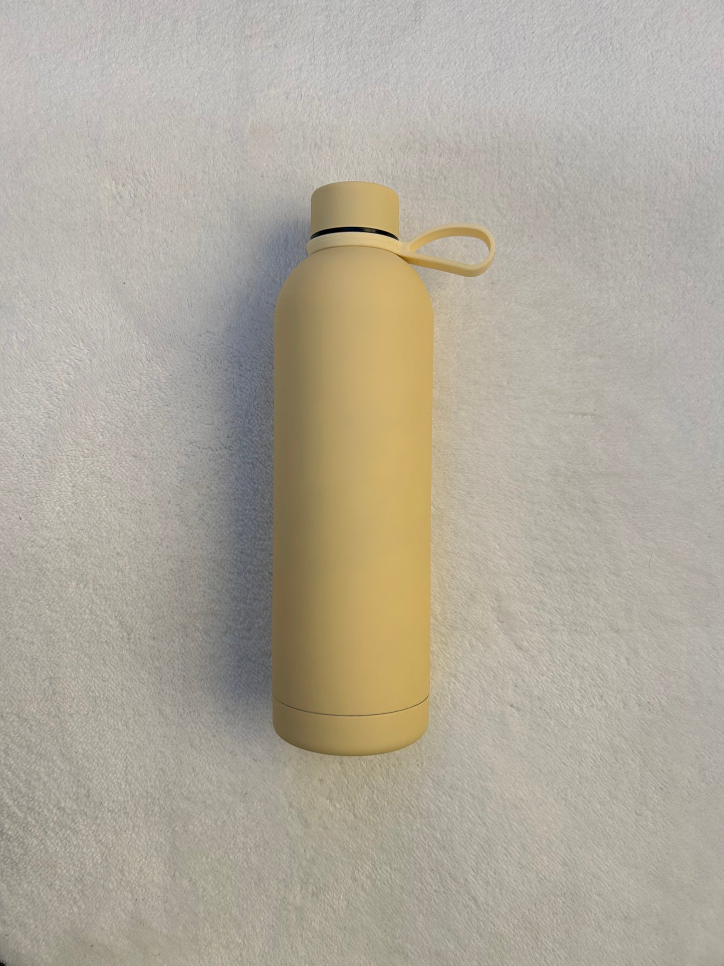 Double walled sports water bottle with strong silicon holder