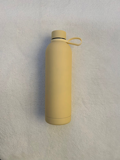 Double walled sports water bottle with strong silicon holder