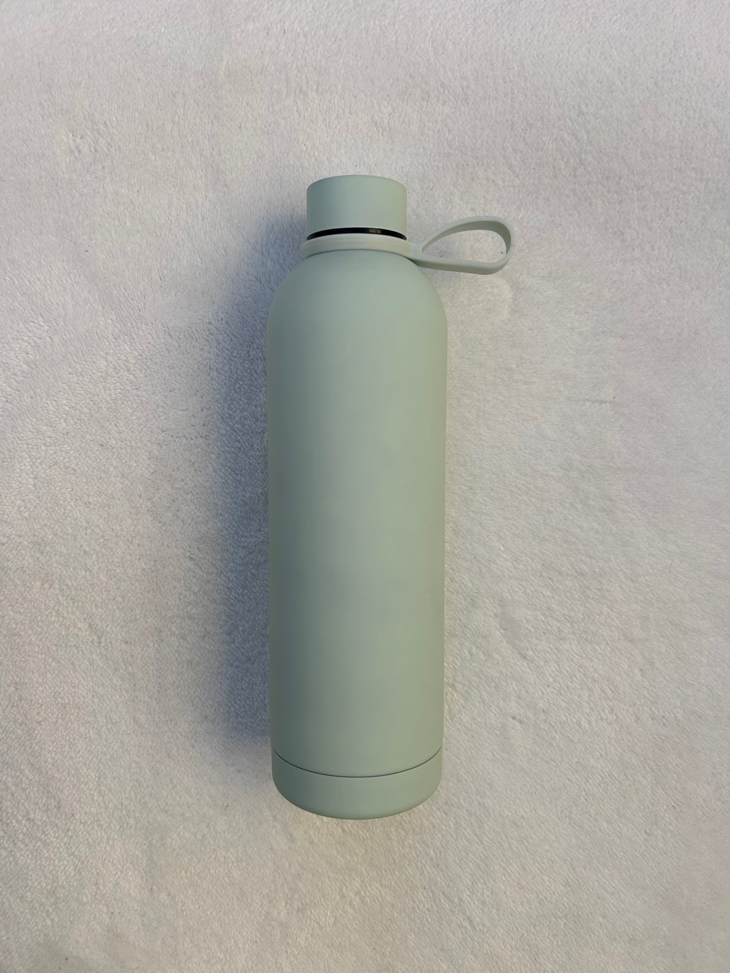 Double walled sports water bottle with strong silicon holder