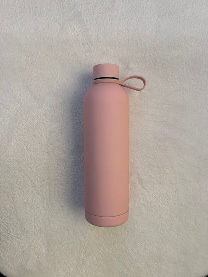 Double walled sports water bottle with strong silicon holder