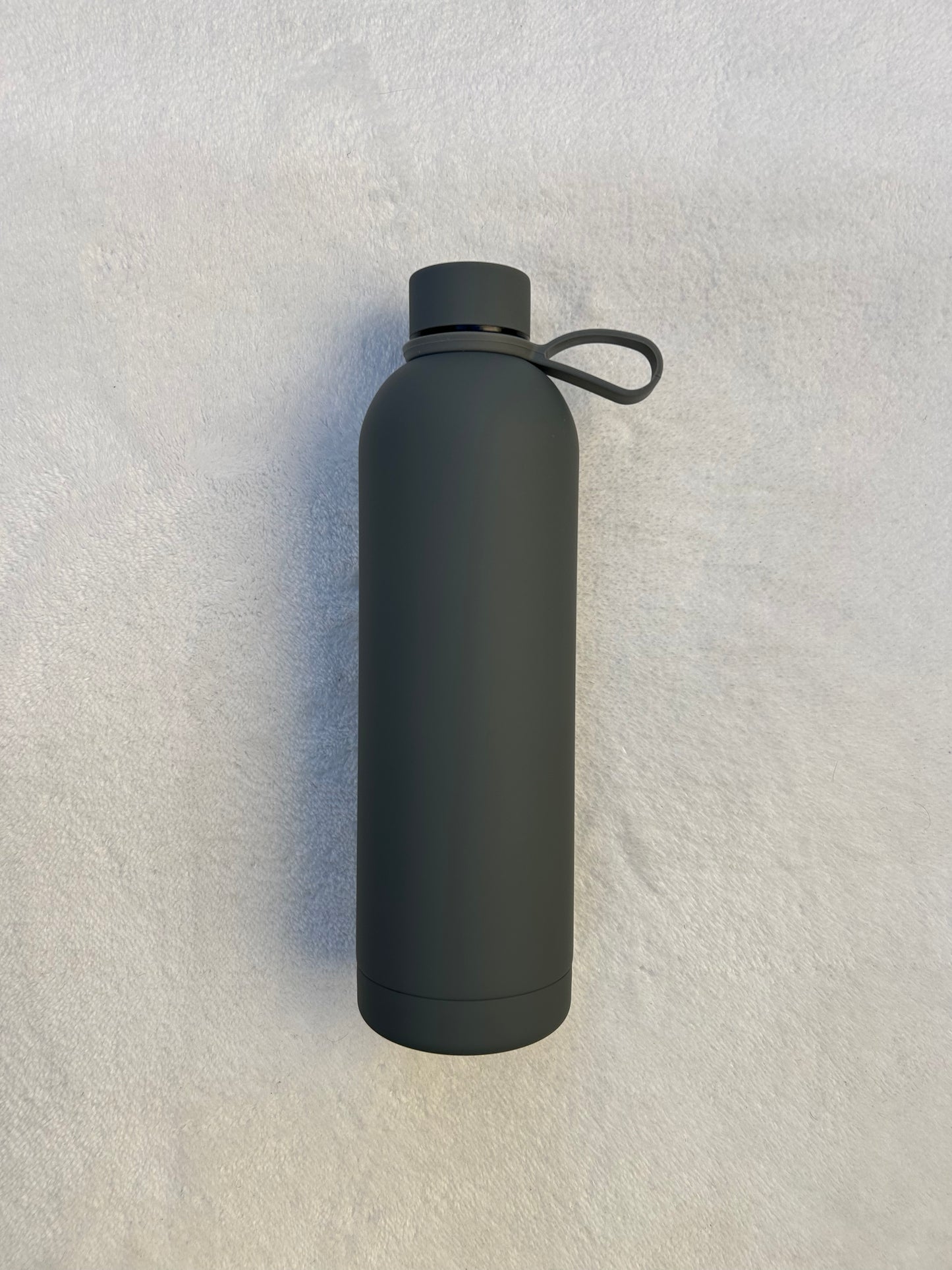Double walled sports water bottle with strong silicon holder