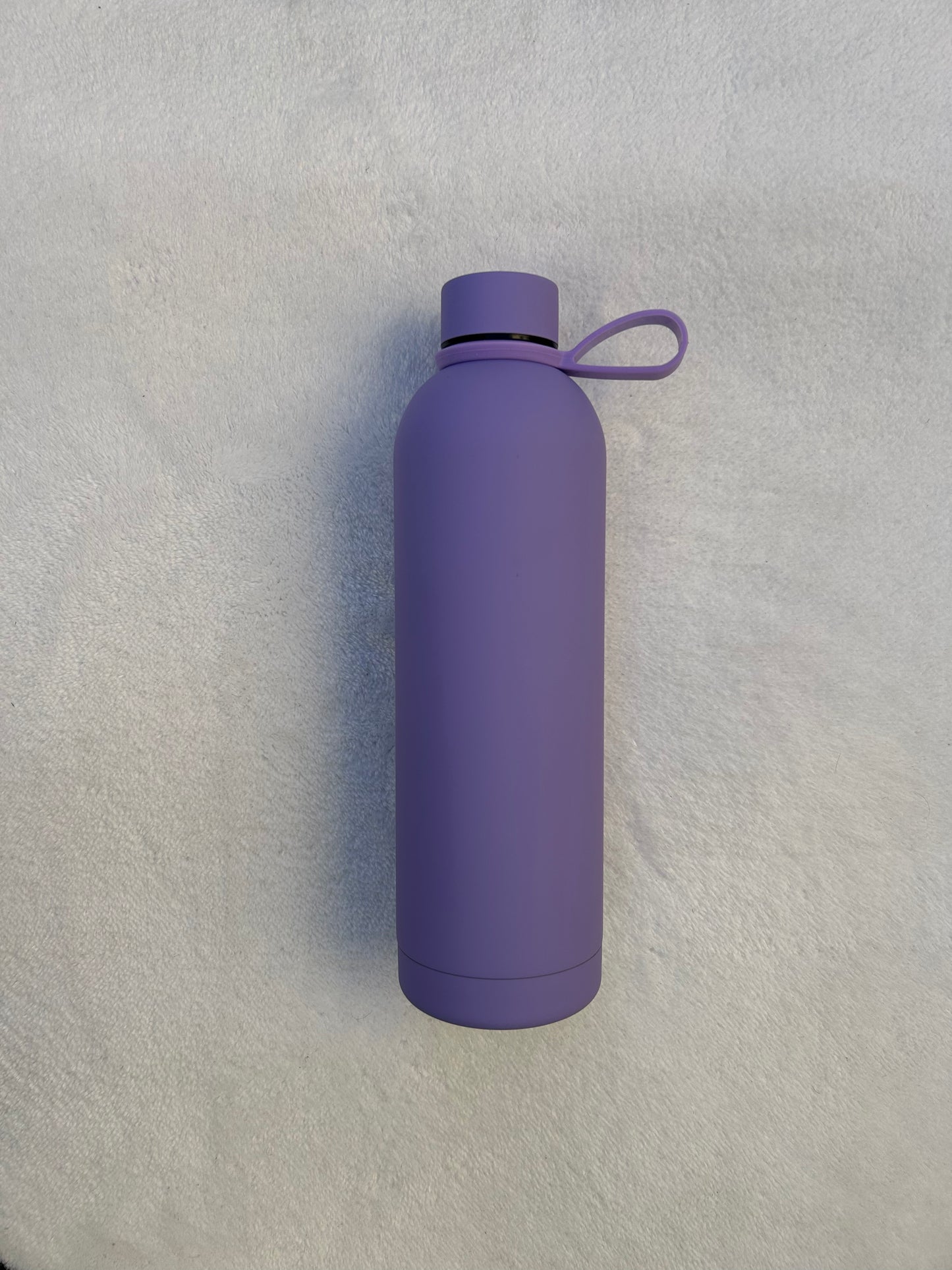 Double walled sports water bottle with strong silicon holder