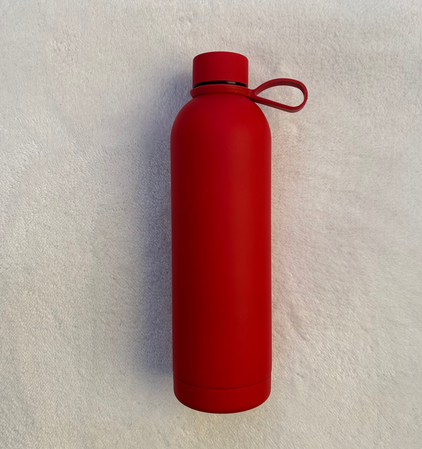 Double walled sports water bottle with strong silicon holder