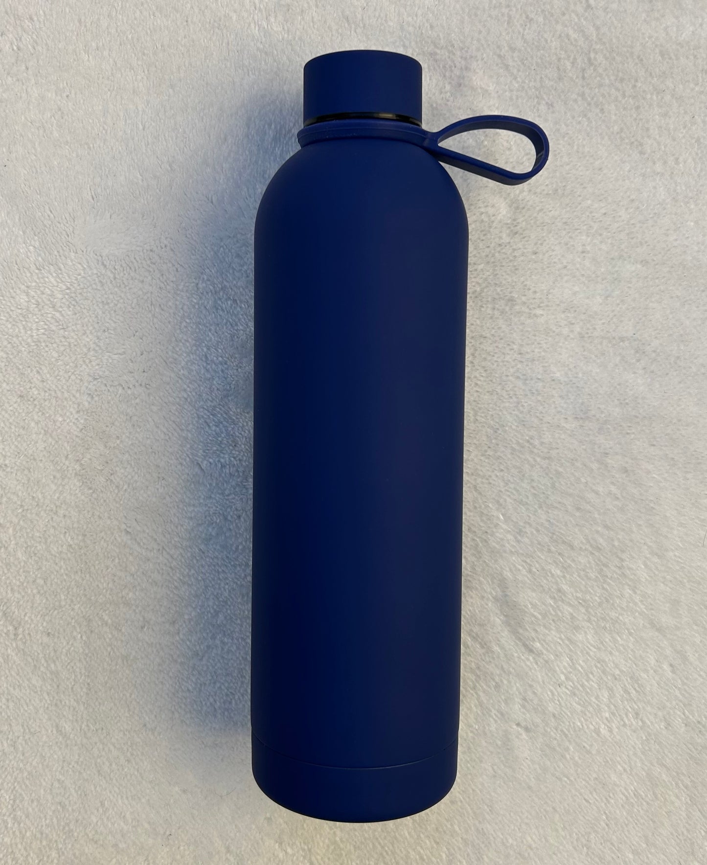Double walled sports water bottle with strong silicon holder