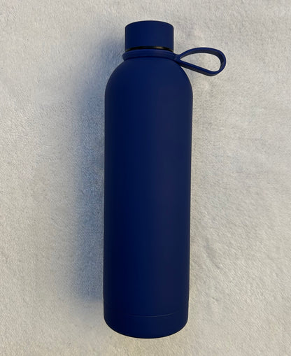 Double walled sports water bottle with strong silicon holder
