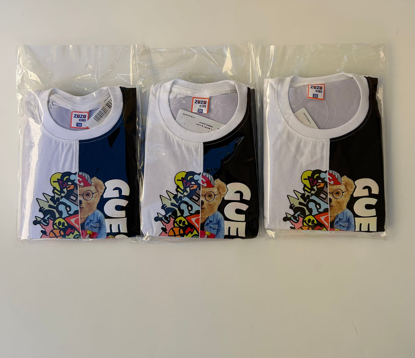 Round neck t-shirt with jeans short