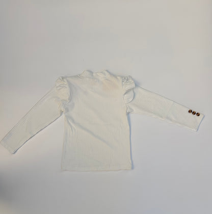 IM white long sleeve top with fancy skirt and hat