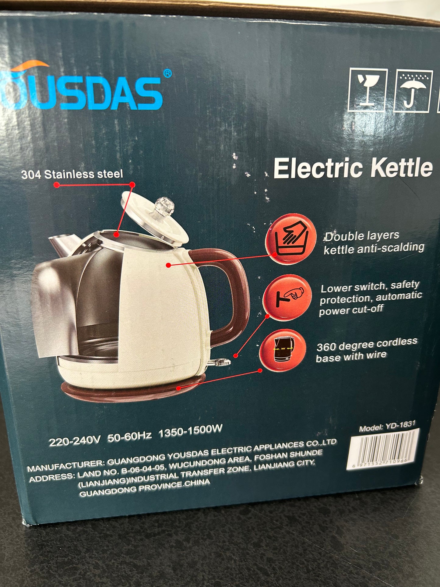 Variety colour of Kettles